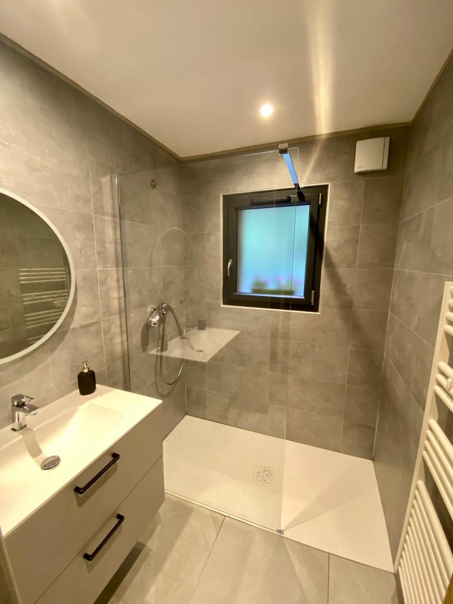 Mont Milo, Spacieux, 5Ch, Sauna, Billard, Babyfoot, Borne De Recharge Electrique Бриансон Экстерьер фото
